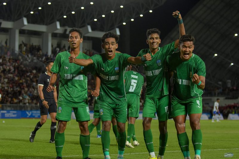 JATIM OPTIMIS HADAPI JABAR DI FINAL SEPAK BOLA PON XXI 2024