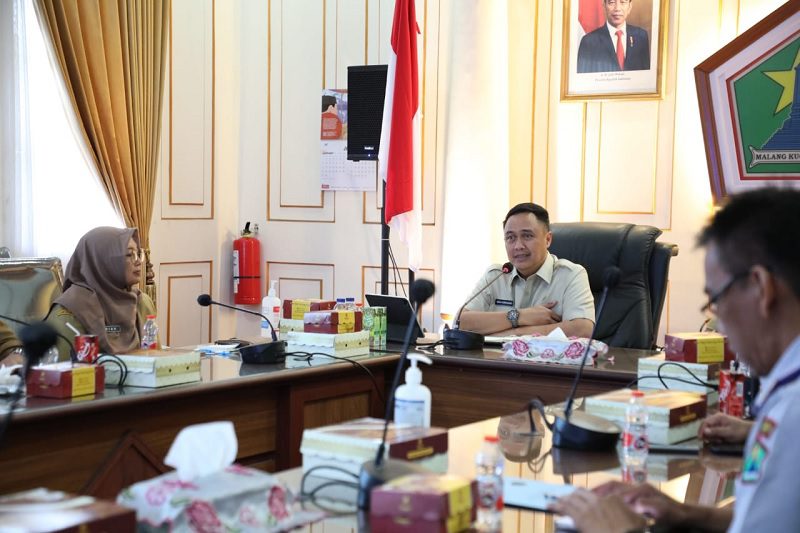 PJ WALI KOTA MALANG SEGERAKAN TAHAPAN PENATAAN PARKIR KAYUTANGAN