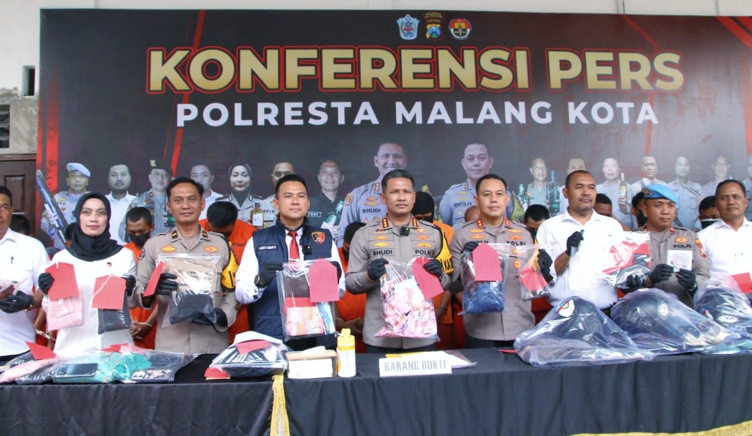 UNGKAP 21 KASUS, POLRESTA MALANG KOTA FOKUS KOMPLOTAN PENCURIAN MODUS GEMBOSI MOBIL NASABAH BANK