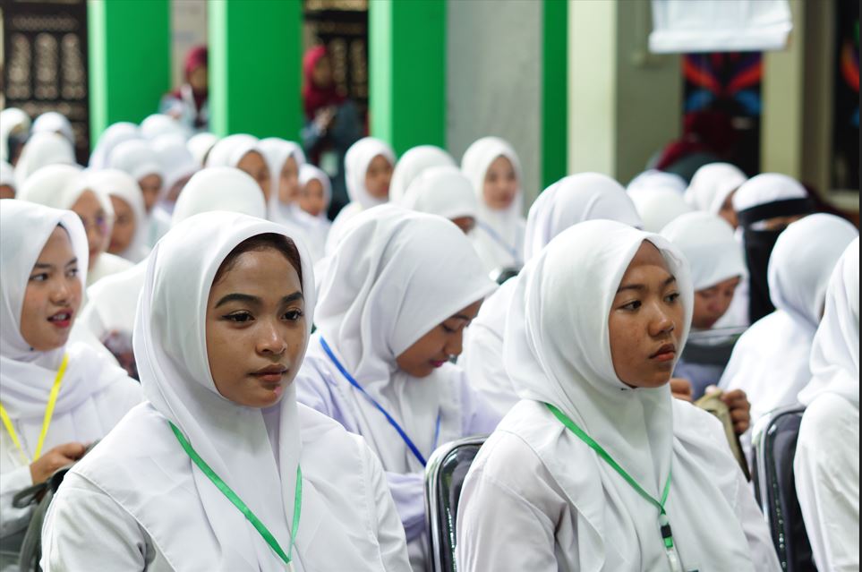 PKKMB 2024 STAIMA : BERANI EKSPRESIKAN DIRI, RAIH PRESTASI MENUJU UNIVERSITAS HASYIM MUZADI