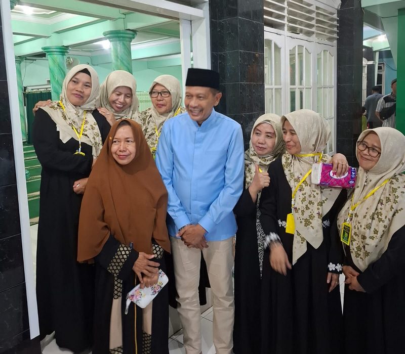 WAHYU HIDAYAT GAGAS 1.000 BEASISWA UNTUK SISWA BERPRESTASI