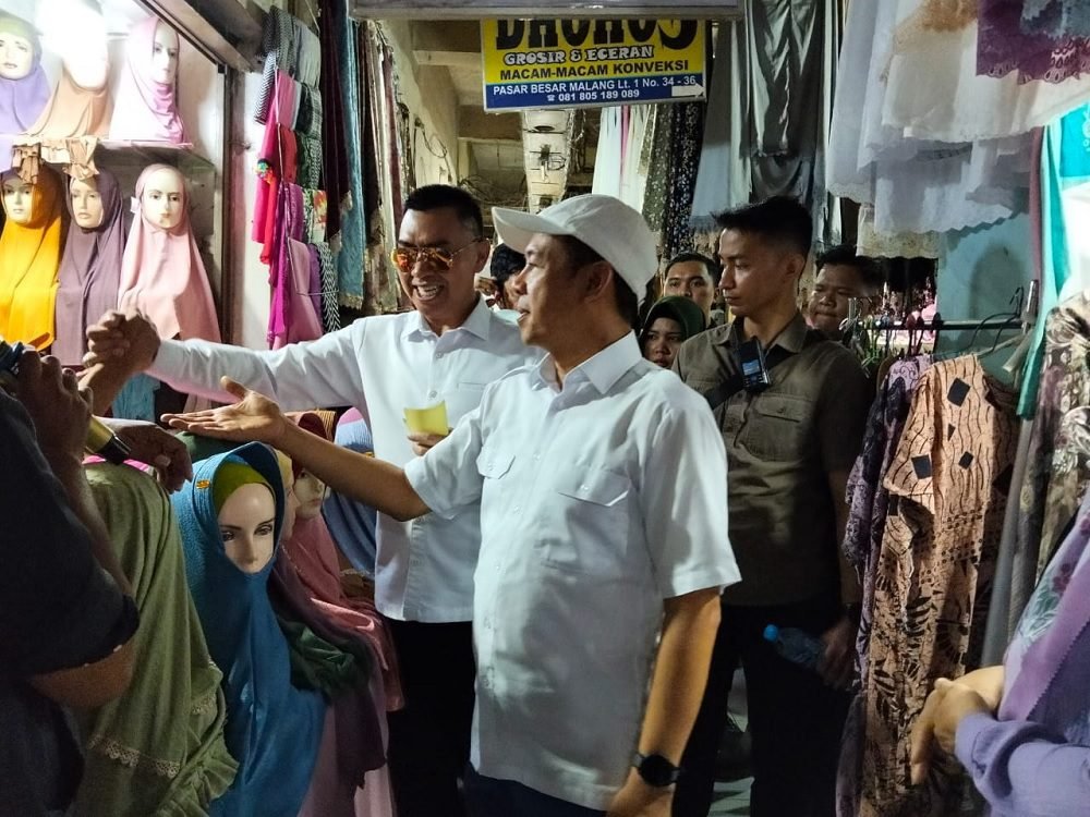 GILIRAN PEDAGANG PASAR BESAR DAN JUKIR BERIKAN DUKUNGAN KE ABADI