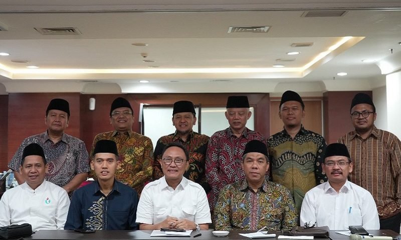 BPJPH, MUI, DAN KOMITE FATWA SEPAKATI SOLUSI MASALAH NAMA PRODUK BERSERTIFIKAT HALAL