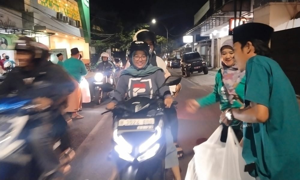 TPD KOTA MALANG BAGI- BAGI MAKAN MALAM