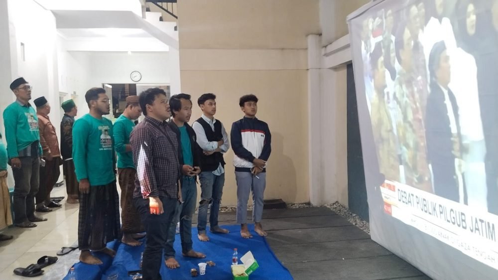 NOBAR SERU DEBAT PILGUB DI POSKO TPD KOTA MALANG