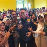 ABAH ANTON BERSAMA RATUSAN LANSIA DAN PURNA ASN GETARKAN AA CAFE AND CONVENTION HALL