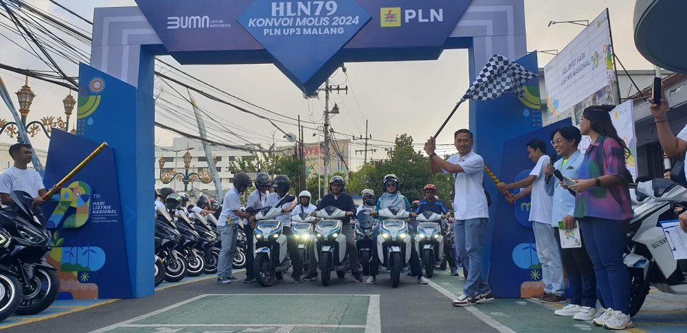 MANJAKAN PELANGGAN, PLN AJAK KONVOI MOLIS HINGGA BANTU PASANG KOMPOR INDUKSI