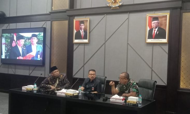 PEMPROV JATIM KOORDINASI PERSIAPAN APEL HARI SANTRI NASIONAL 2024