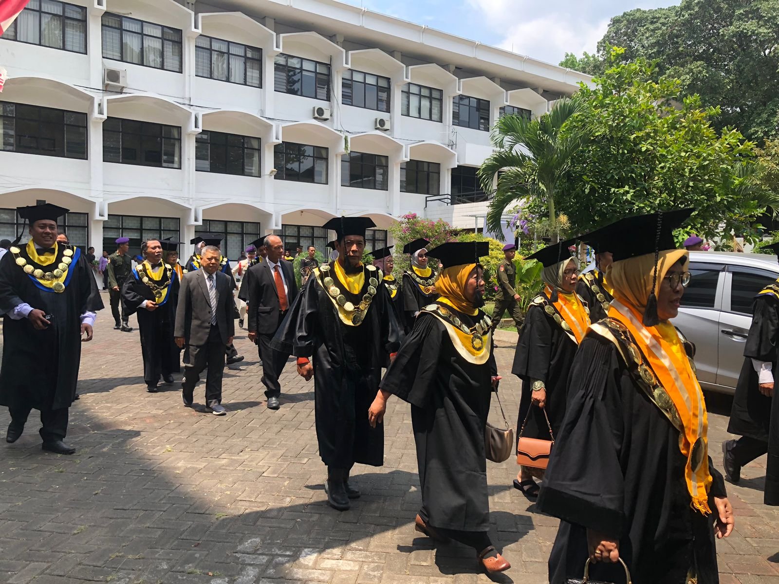 WISUDA UNIVERSITAS GAJAYANA 2024: MOMEN HARU DAN KEBANGGAAN