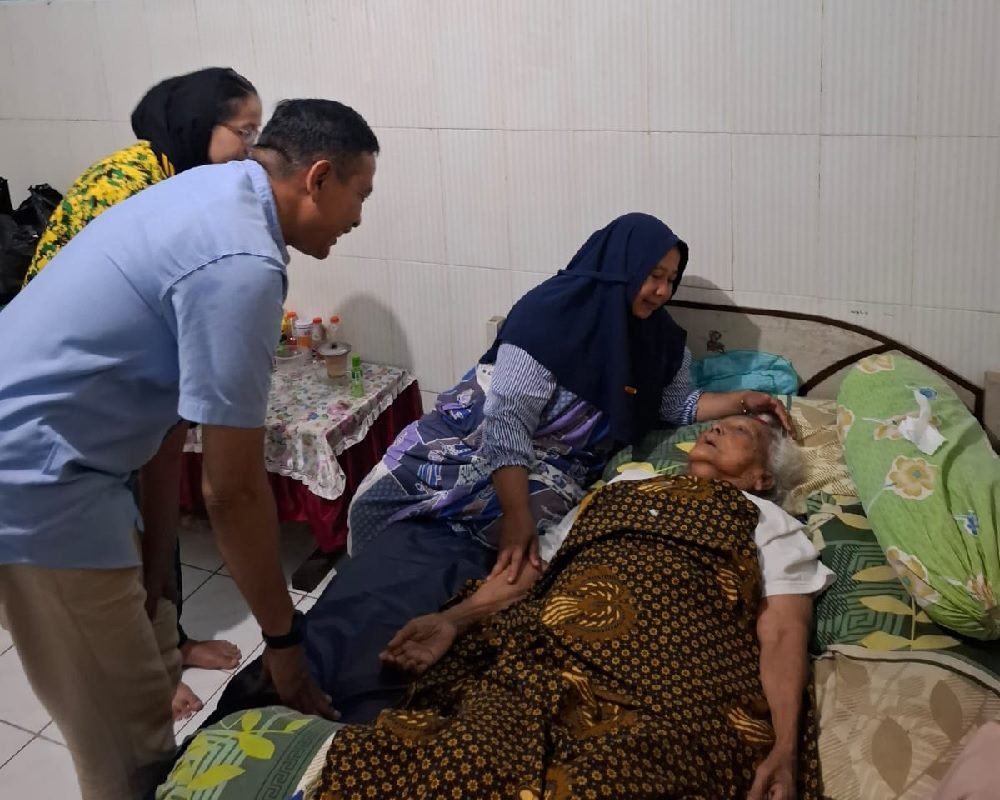 WAHYU HIDAYAT SOSOK PEMIMPIN YANG BLUSUKAN DEMI WARGA