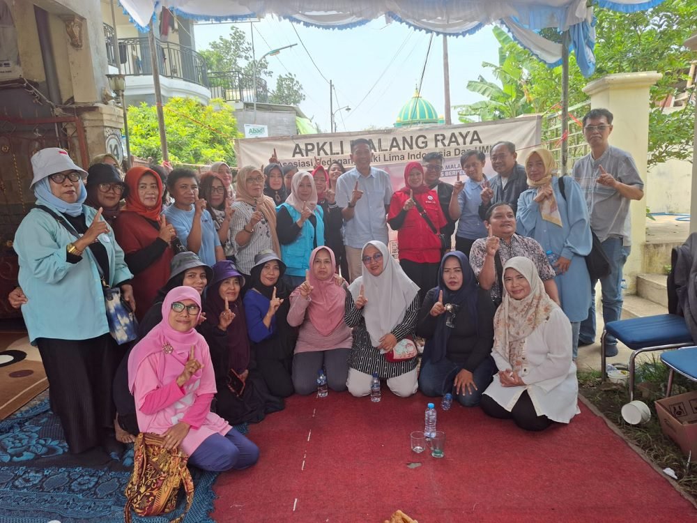 WAHYU HIDAYAT JANJIKAN KEMUDAHAN USAHA BAGI UMKM DAN PEGIAT KREATIF