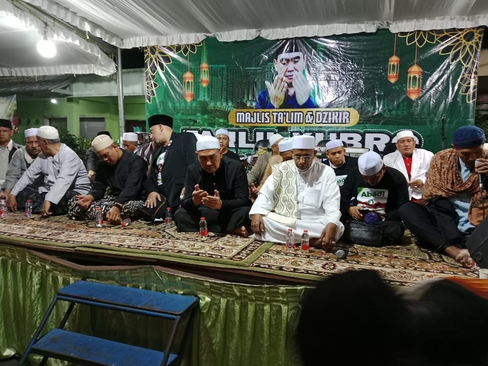 4159-Abah Anton di Majelis Cinta Umat JELANG PILKADA, RIBUAN JEMAAH BERMUNAJAT UNTUK KEMENANGAN ABAH ANTON-DIMYATI