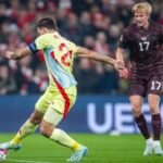 BEKUK DENMARK 2-1, SPANYOL SEGEL PUNCAK KLASEMEN