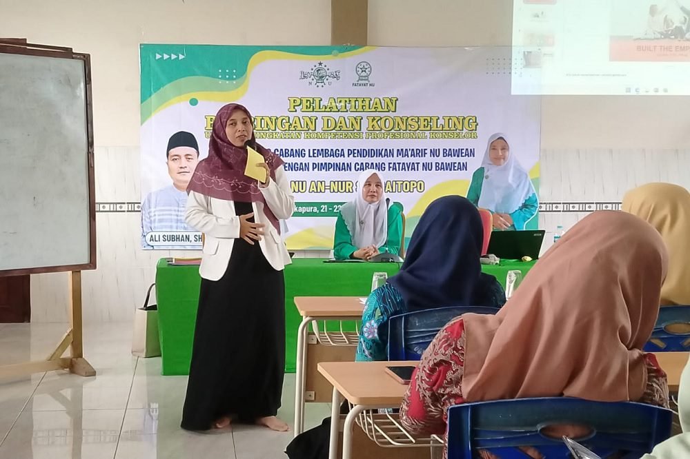 PENGABDIAN DI PULAU BAWEAN: LAILY ABIDA DORONG PROFESIONALISME GURU BK SE-KEPULAUAN BAWEAN