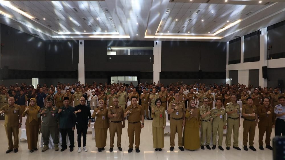 JELANG PILKADA, PJ WALI KOTA IWAN KURNIAWAN AJAK KETUA RW SE-KOTA MALANG KAWAL KONDUSIFITAS