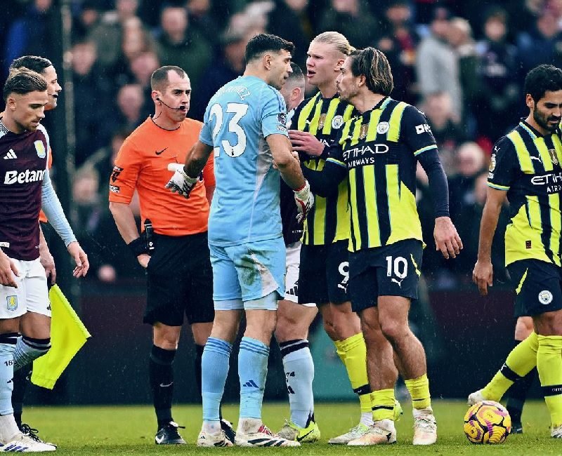 ASTON VILLA KALAHKAN MANCHESTER CITY 2-1 DI VILLA PARK