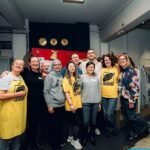 BEK MANCHESTER UNITED INI BAGIKAN MAKANAN HANGAT DAN PAKAIAN BERSIH KEPADA TUNAWISMA DI MALAM NATAL