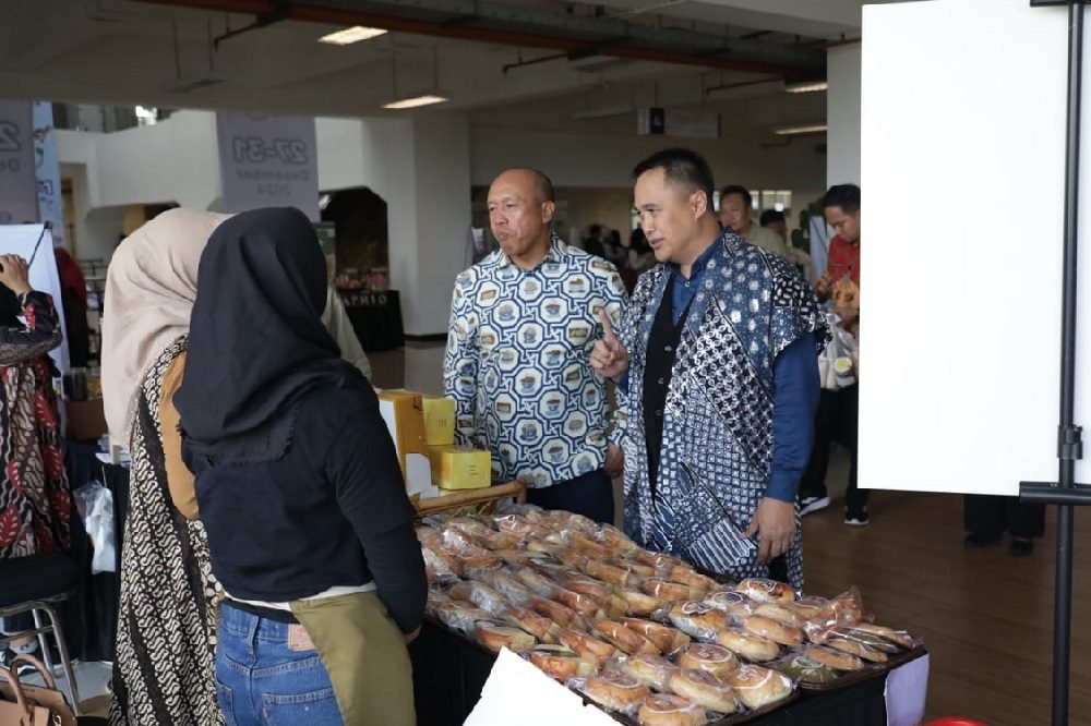 PJ WALI KOTA IWAN GELAR GEBYAR UMKM NAIK KELAS; "TURNING SMALL STEPS INTO BIG SUCCESS"