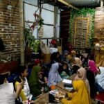 GUBUK BACA LERENG BUSU, MEMBENTUK KARAKTER ANAK, MEMBERDAYAKAN MASYARAKAT