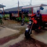 WARGA JABUNG ANTUSIAS SAMBUT KEDATANGAN BUPATI MALANG