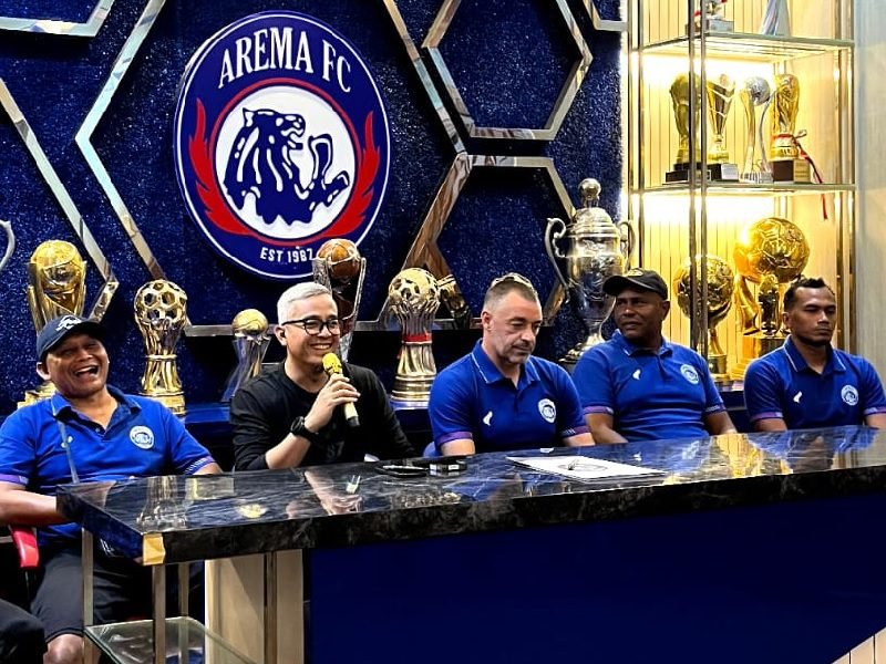 RESMI, ZE GOMES JADI PELATIH KEPALA AREMA FC