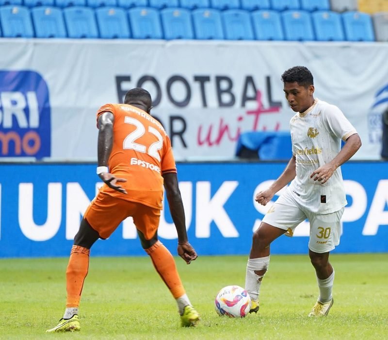 AREMA FC TUMBANG 1-3 DI KANDANG BORNEO FC SAMARINDA