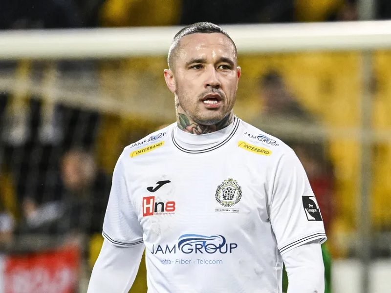 DIDUGA SELUNDUPKAN NARKOBA, RADJA NAINGGOLAN DIRINGKUS POLISI