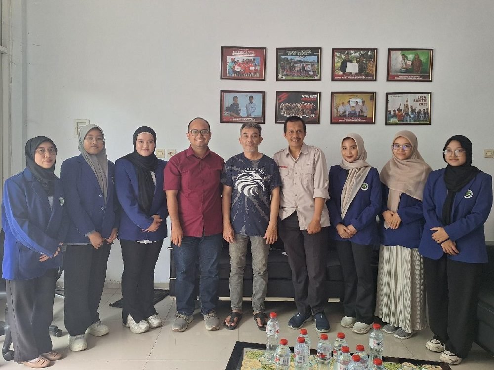 7 MAHASISWA UM MAGANG MANDIRI DI SIARINDO MEDIA