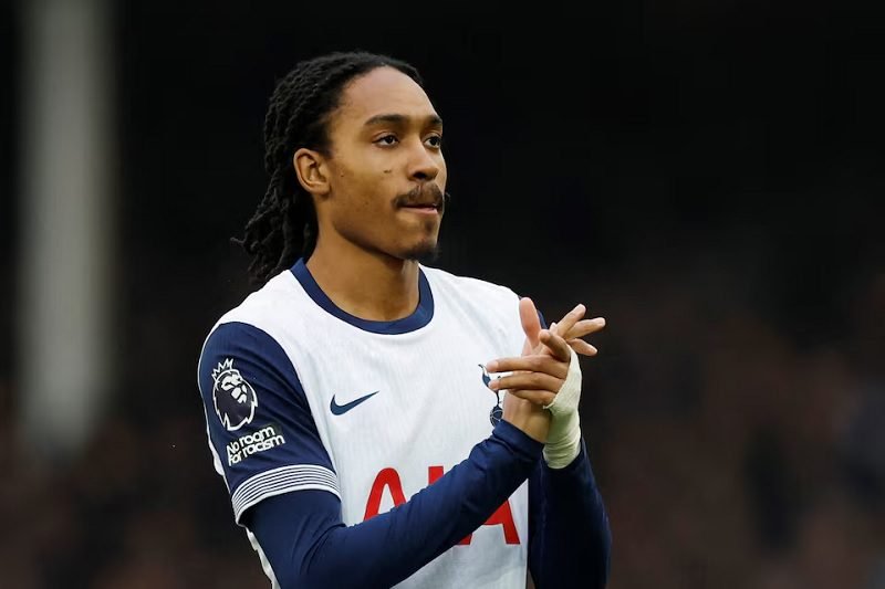 SUKSES HENTIKAN AKSI MOHAMED SALAH, DJED SPENCE UNGKAP YAKIN PADA KEMAMPUAN DIRINYA