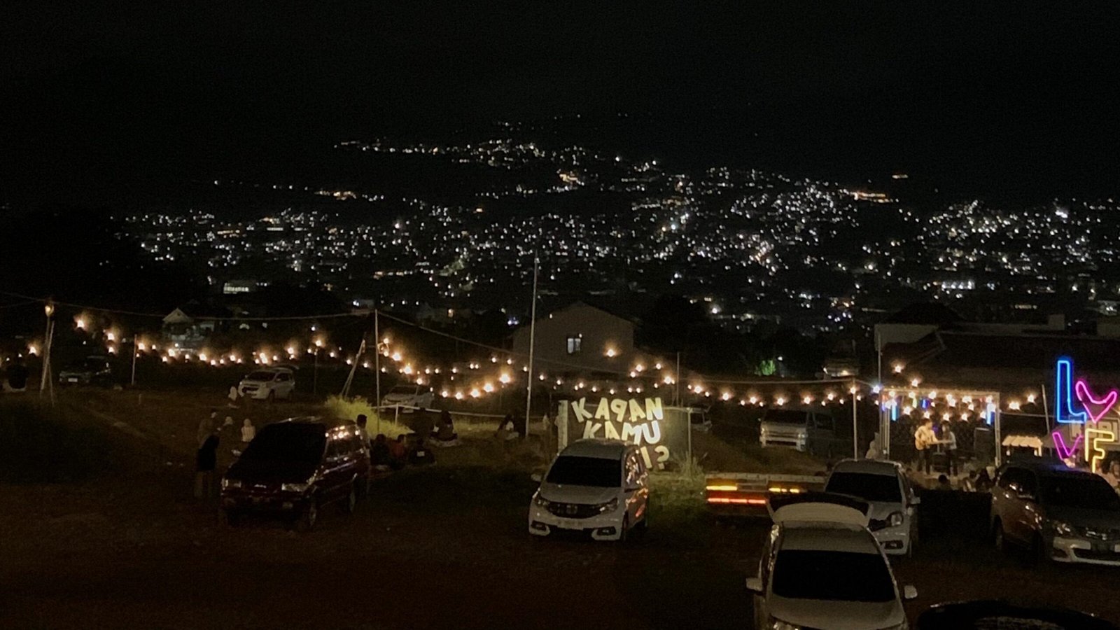 BUKIT BINTANG, DESTINASI MENARIK UNTUK BERSANTAI DI KOTA BATU