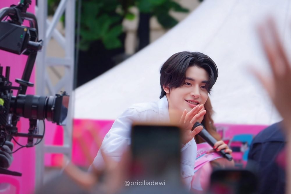 JAKE ENHYPEN HEBOHKAN PENGGEMAR DI UNIVERSITAS TRISAKTI