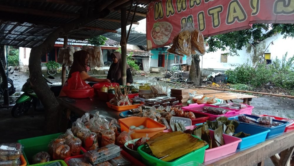 DAPUR MBOK MI, TEMPAT ANDALAN BERBURU TAKJIL DI BULAN RAMADAN
