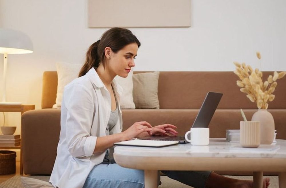 BERPOTENSI DITERBITKAN, BERIKUT PLATFORM MENULIS ONLINE YANG BISA KAMU COBA