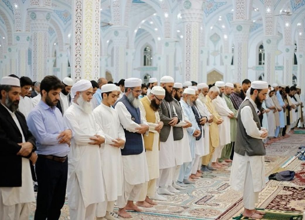 KEUTAMAAN SALAT TARAWIH MALAM KE-10, DILIMPAHKAN REZEKI DUNIA DAN AKHIRAT