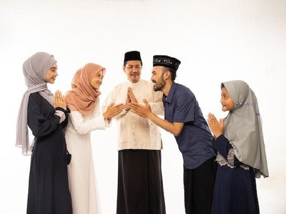TRADISI HALAL BIHALAL, SIMBOL KEBERSAMAAN DAN MOMEN SALING MEMAAFKAN DI BULAN SUCI RAMADAN