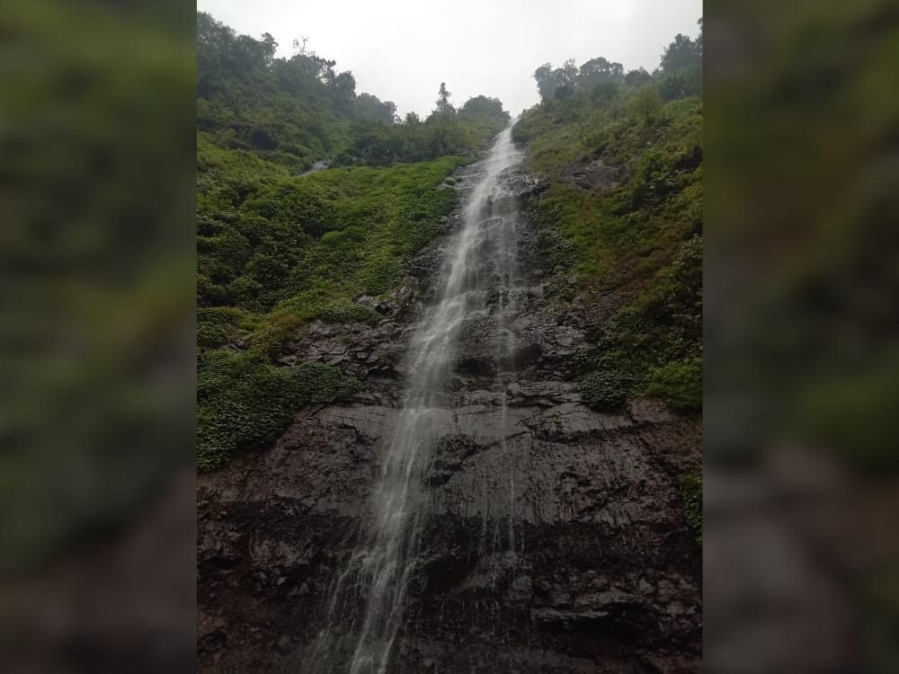 PESONA AIR TERJUN TRETES, TANTANGAN DAN KEINDAHAN ALAM DI WONOSALAM