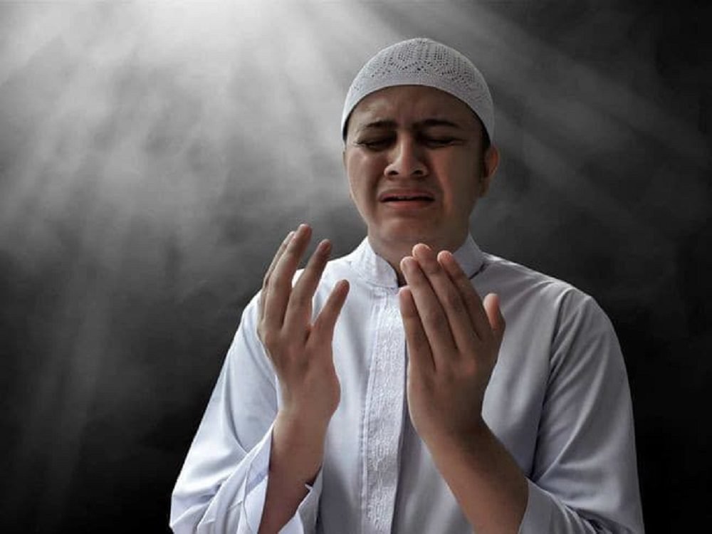 6 WAKTU YANG MENJADIKAN DOA MUSTAJAB DI BULAN RAMADAN