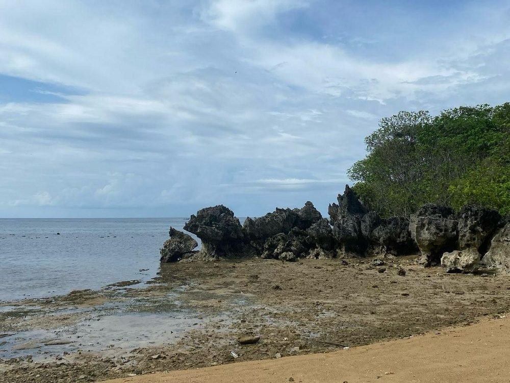 PULAU BAWEAN, SURGA TERSEMBUNYI YANG MENYIMPAN PEMANDANGAN EKSOTIS DI KABUPATEN GRESIK