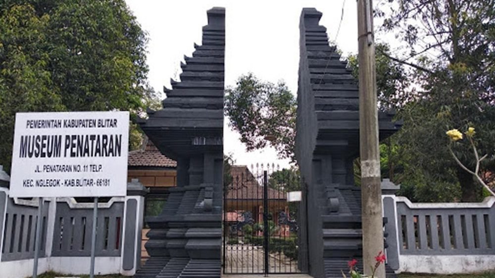 MUSEUM PENATARAN BLITAR, DESTINASI WISATA SEJARAH DENGAN BERBAGAI MACAM KOLEKSI BERHARGA