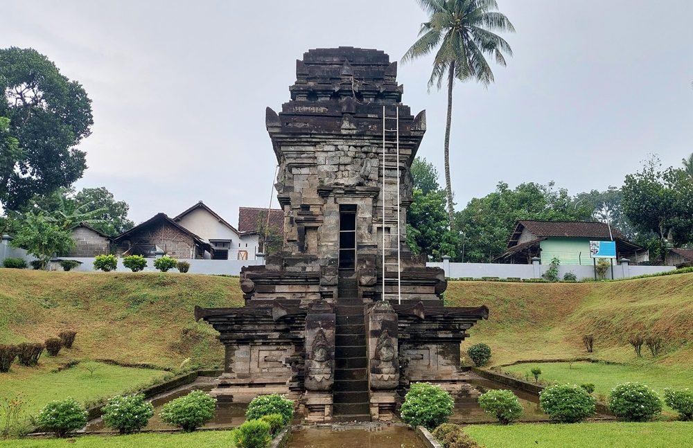 CANDI SAWENTAR, PERSINGGAHAN BERSEJARAH RAJA HAYAM WURUK DI BLITAR