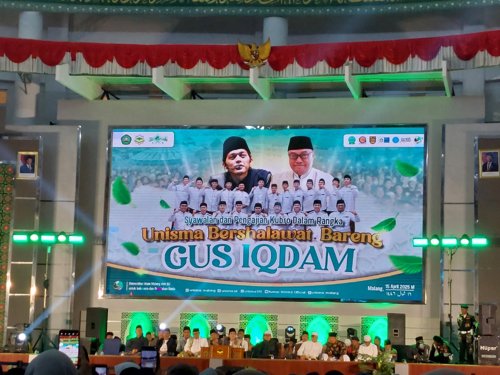 UNISMA BERSHALAWAT BARENG GUS IQDAM, MERIAHKAN SHAWALAN DAN PMB 2025
