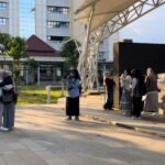 LEBIH DARI SEKADAR UJIAN, DOA DAN DUKUNGAN ORANG TUA WARNAI UTBK HARI PERTAMA DI UNIVERSITAS NEGERI MALANG