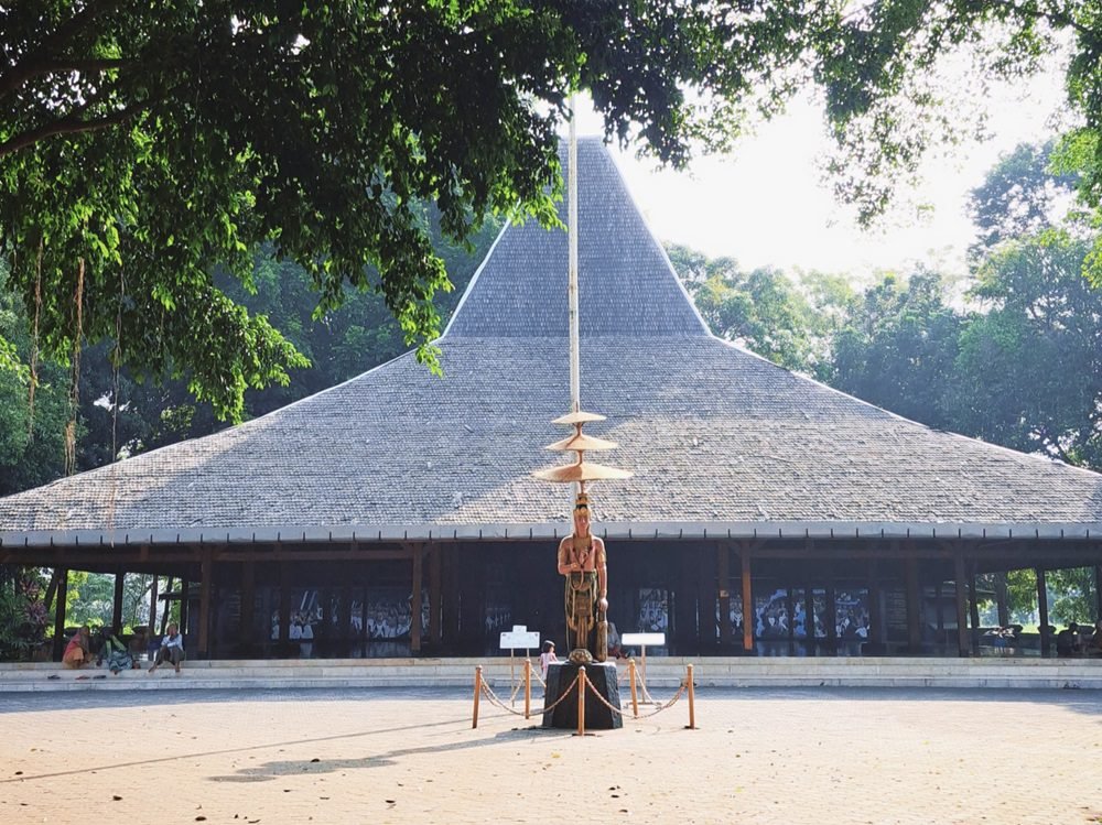 PENDOPO AGUNG TROWULAN, JEJAK KEJAYAAN MAJAPAHIT YANG TERUS DIJAGA
