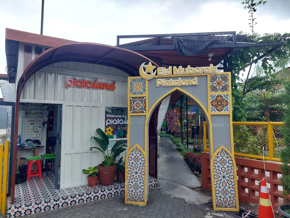 HADIRKAN MINI ZOO DENGAN KAFE KEKINIAN, PIATALAND JADI PILIHAN DESTINASI WISATA KELUARGA DI KOTA MALANG