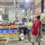 AKTIVITAS JUAL BELI DI PASAR BESAR MALANG TAMPAK LENGANG PADA HARI JUMAT