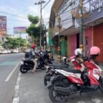 PERAN JURU PARKIR BERIKAN RASA AMAN BAGI PARA PENGUNJUNG DI KAWASAN KAYUTANGAN