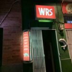MENYUGUHKAN INDAHNYA LAMPU PERKOTAAN, KEDAI WRS MENJADI SPOT BERSANTAI DI KOTA MALANG