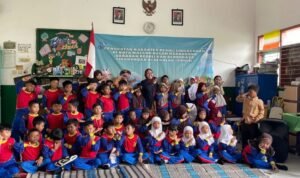 CINTAI BUMI, MEMBANGUN KARAKTER PEDULI LINGKUNGAN PADA GEN ALPHA