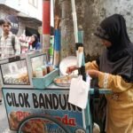 CILOK BANDUNG, JAJANAN LEGENDARIS YANG TETAP RAMAI PEMINAT