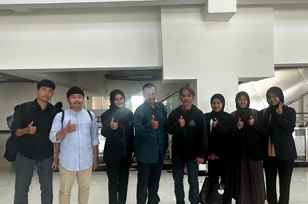 JELANG MAGANG WARTAWAN, MAHASISWA UIN DIBEKALI MENTAL PETARUNG